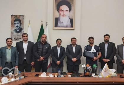 استخدام سه کشتی‌گیر ایرانی در بانک ملی